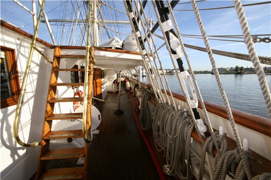 Belem 8 escaliermenantauspardeck g