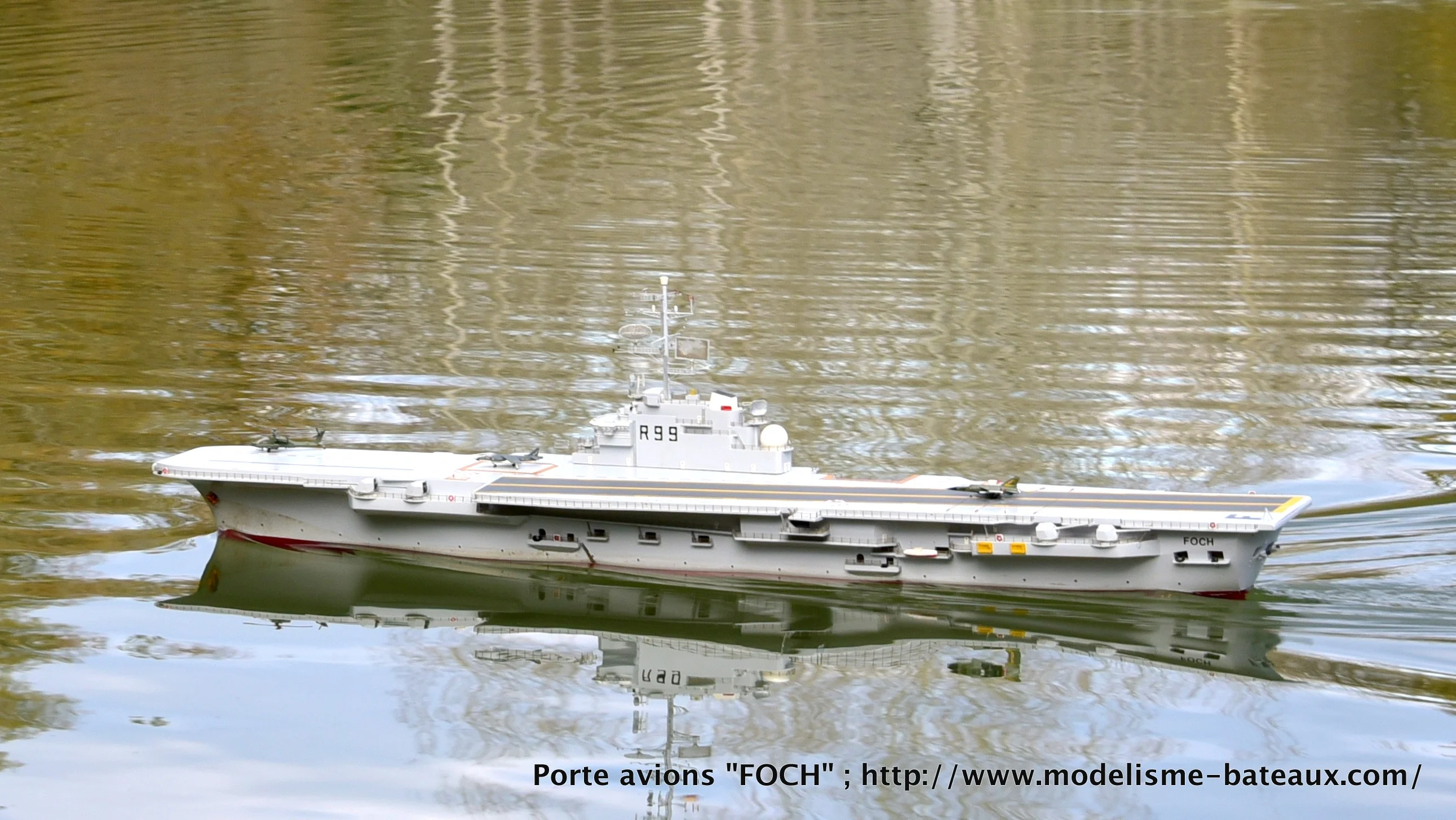 Porte Avions FOCH - 1/150ème